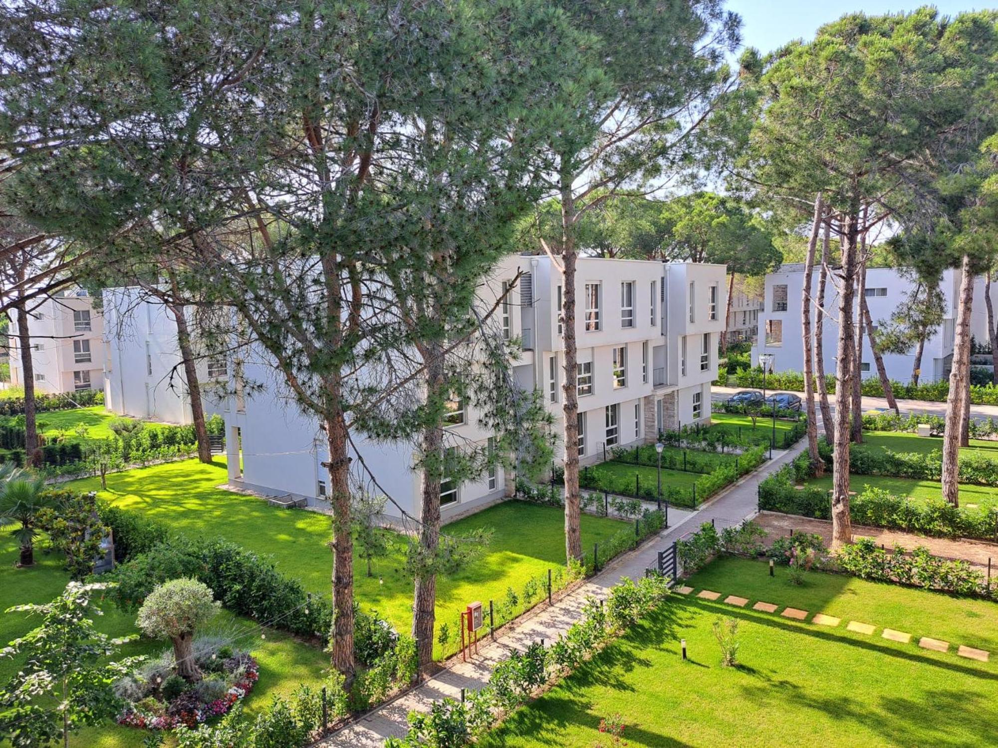 M&E Premium Apartments - San Pietro Durres Bagian luar foto